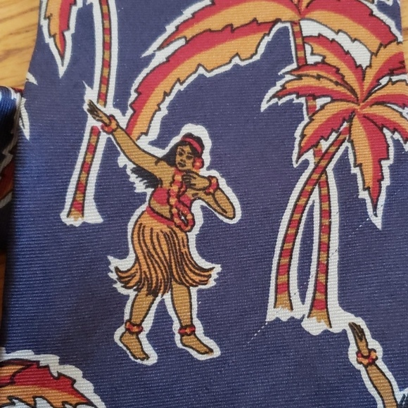 Perry Ellis hula girl palm tree silk tie - Picture 2 of 3